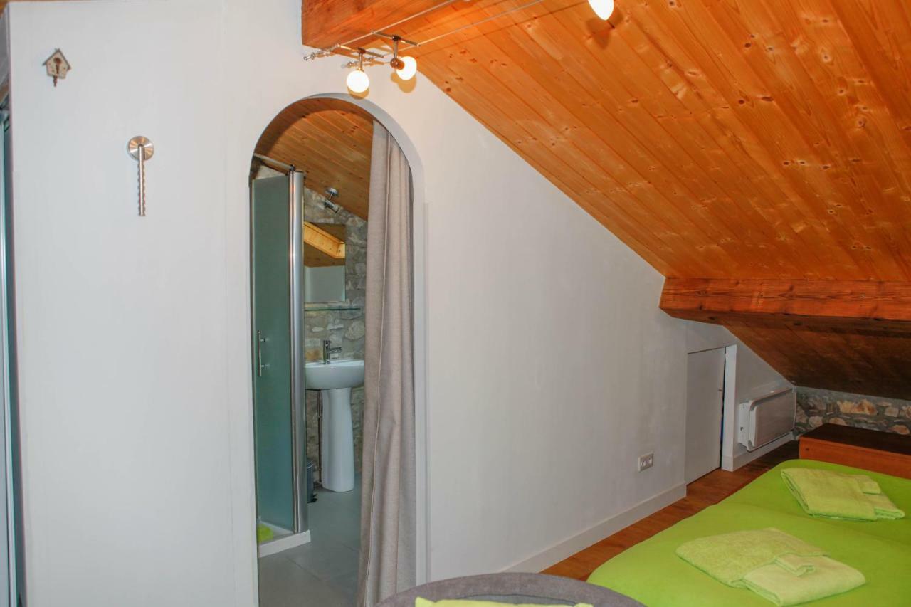 Moulin D'Entre Les Roches Bed & Breakfast Puivert Bagian luar foto