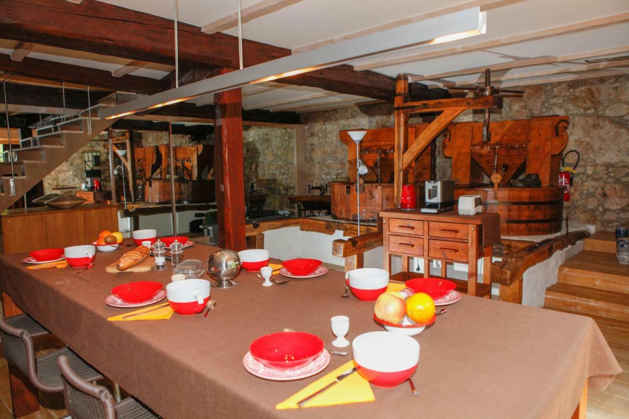 Moulin D'Entre Les Roches Bed & Breakfast Puivert Bagian luar foto